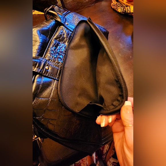 Leather Travel Bag - Picture 2 of 12